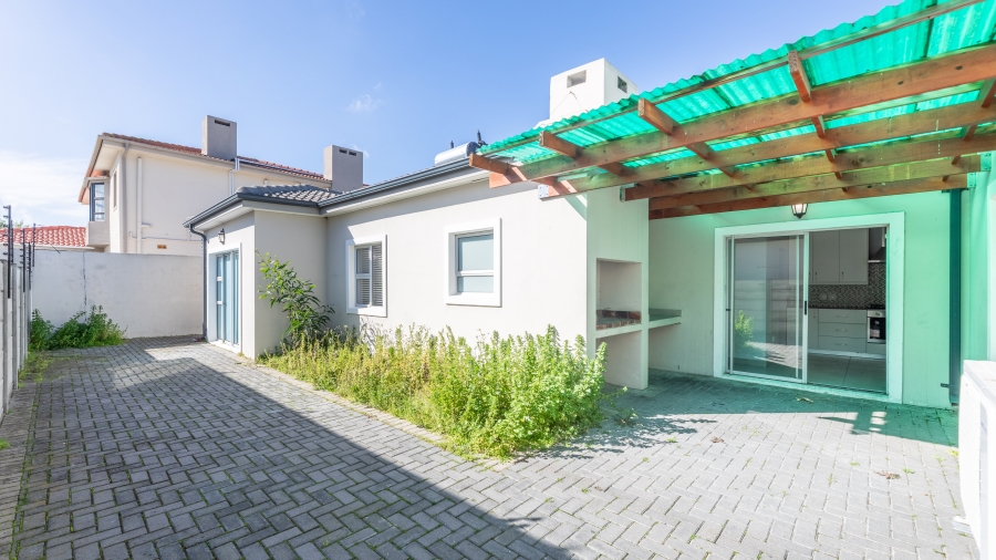 To Let 4 Bedroom Property for Rent in Parklands North Western Cape